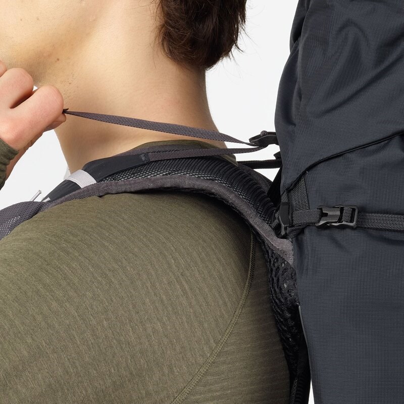 Salomon Rucksack AEROTREK 50 - Anthrazit / Neun Eisen / Legierung