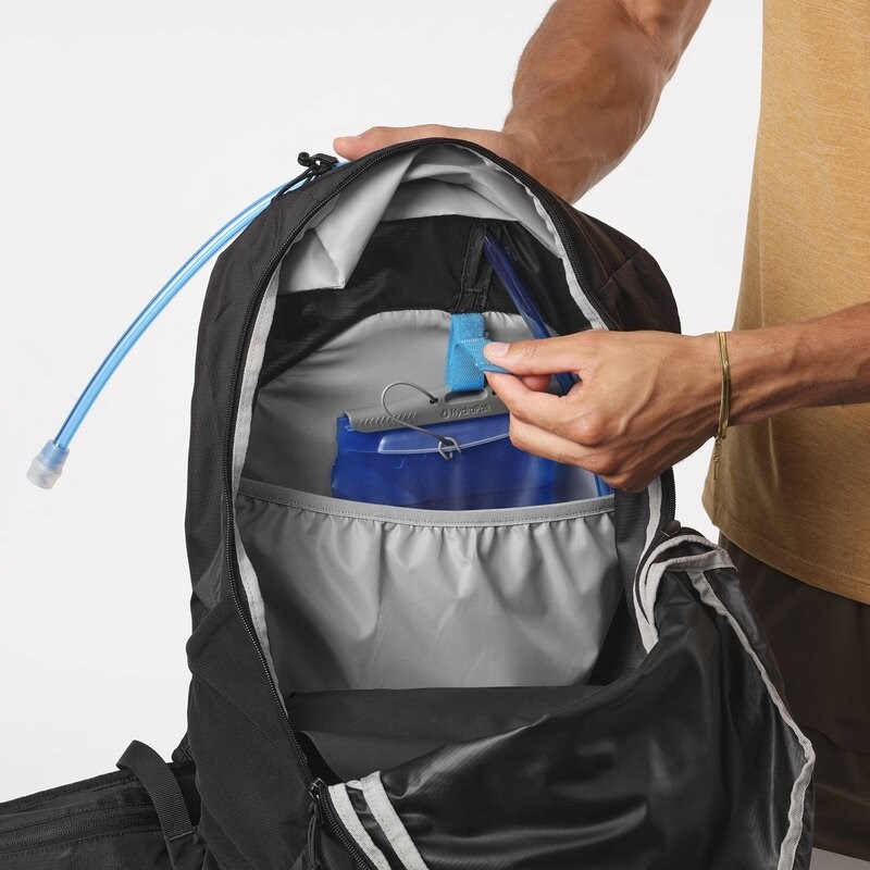 Salomon Kleintasche TRAILBLAZER 10 - SCHWARZ / LEGIERUNG